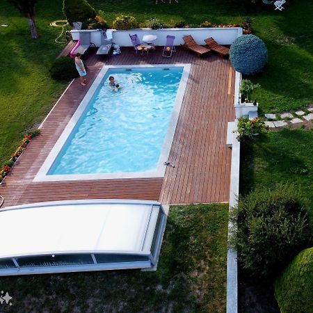 Chambres D'Hotes Les Peschiers 沙托鲁 外观 照片